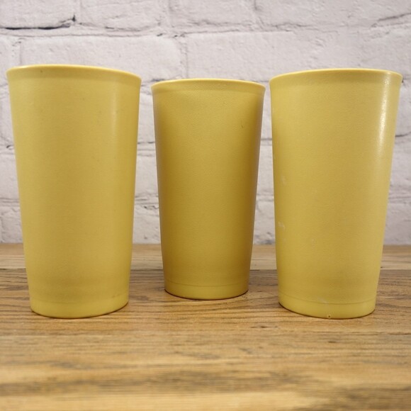 Tupperware Vintage Gold 12 Oz. Tumbler Set Of 3